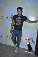 Prateik Babbar at Apicus lounge launch in Mumbai on 29th March 2012 (134).JPG